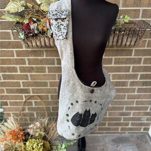 Kathmandu Gray Cat Design Shoulder Bag